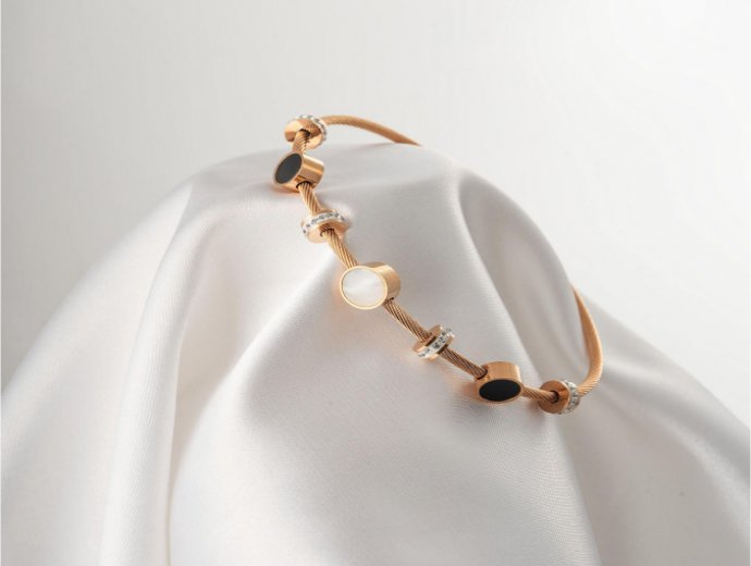 دستنبد تیفانی